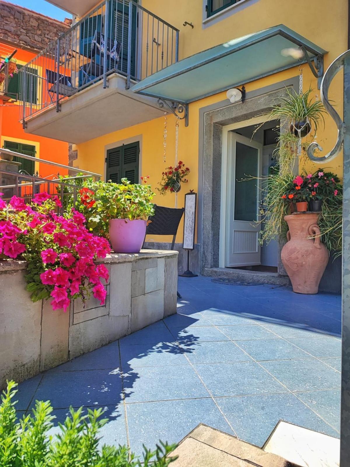 Pietra Di Mare Hotell Biassa Exteriör bild