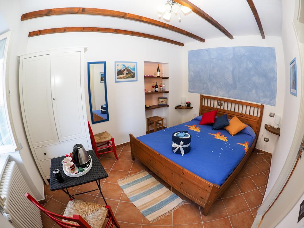 Pietra Di Mare Hotell Biassa Exteriör bild